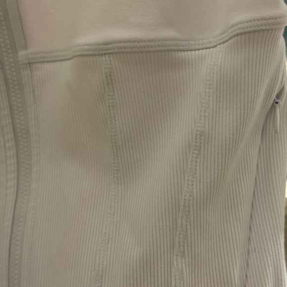 🤍🔥ALO Yoga Women's White Utility Jacket - Picture 8 of 9